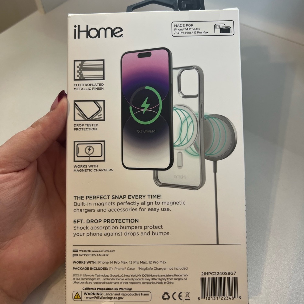 iHome Electroplated MagCase for iPhone 12/13/14 Pro Max - Silver and Clear - Picture 4 of 7